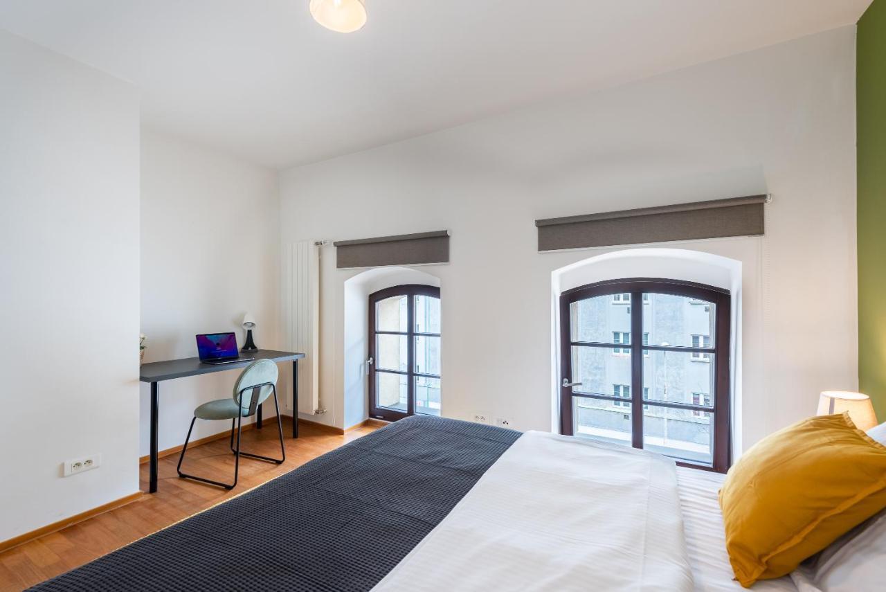 פראג Apartment With 4 Bedrooms מראה חיצוני תמונה