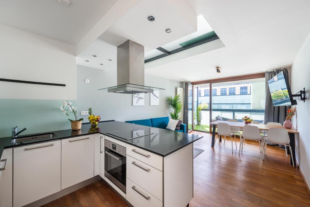 פראג Apartment With 4 Bedrooms מראה חיצוני תמונה